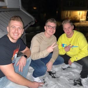 Meet your Posher, Joshua